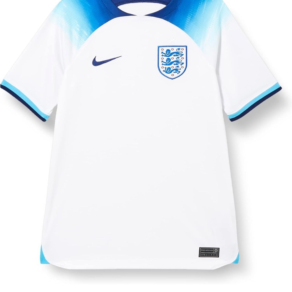 Kids Nike England 3 Lions White and Blue Soccer Jersey. Size S (4-6 years)